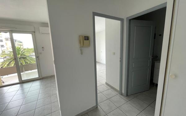 Appartement à louer    2 pièces •  Sète