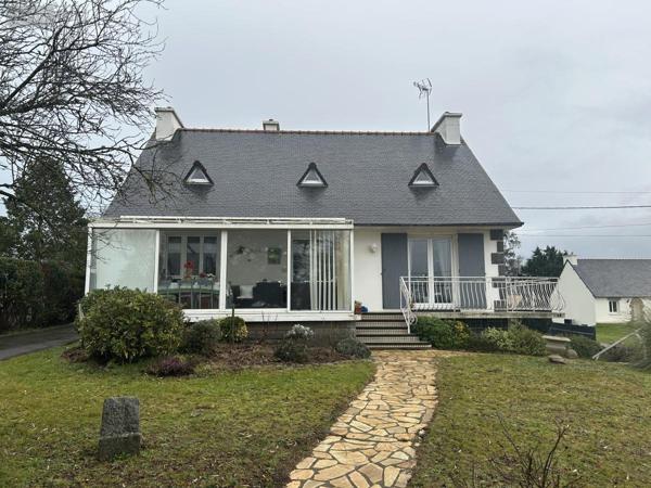 Maison à vendre à Hillion dans les Côtes-d'Armor (22120), ref : 22007-771
