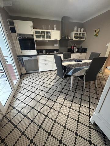 Maison à vendre à Hillion dans les Côtes-d'Armor (22120), ref : 22007-771