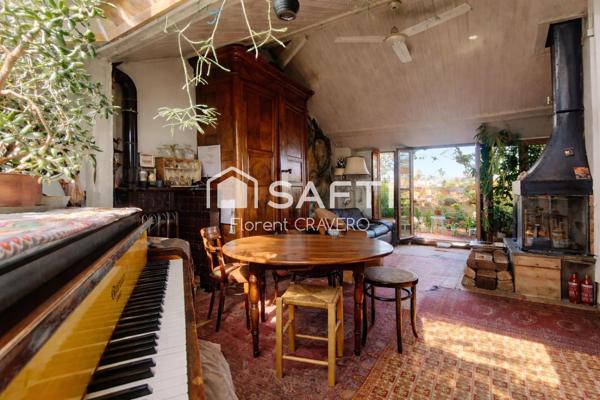 84 m² au sol, dernier étage, calme absolu