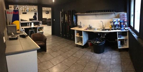 EXCLUSIVITE : A LOUER : local d'activité 300 m² ST HERBLAIN