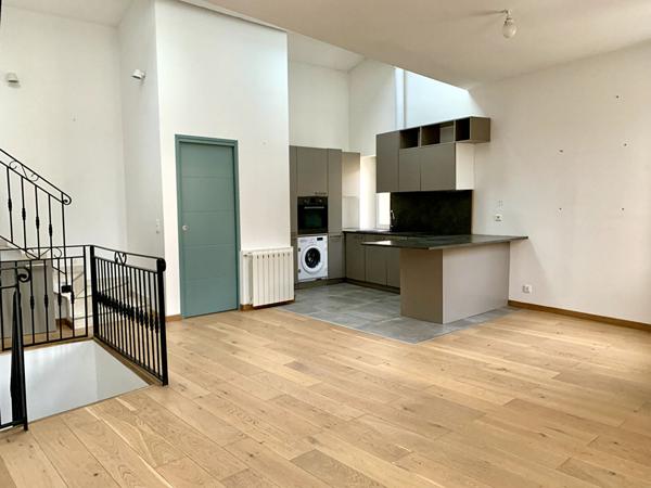 Maison à louer à Marseille - 13007 Quartier VAUBAN