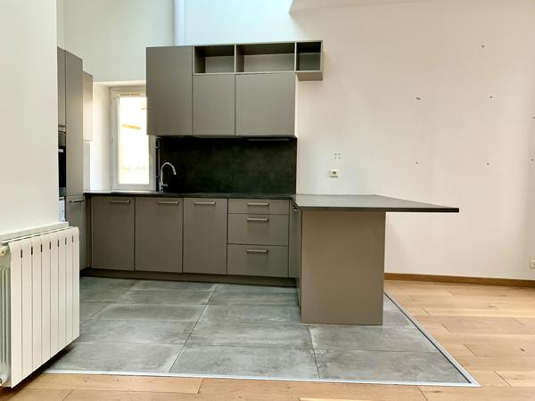 Maison à louer à Marseille - 13007 Quartier VAUBAN