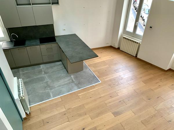 Maison à louer à Marseille - 13007 Quartier VAUBAN