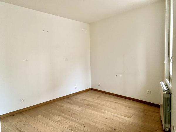Maison à louer à Marseille - 13007 Quartier VAUBAN