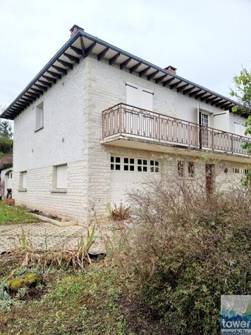 MAISON D'HABITATION de 100 m² - 3 chambres -