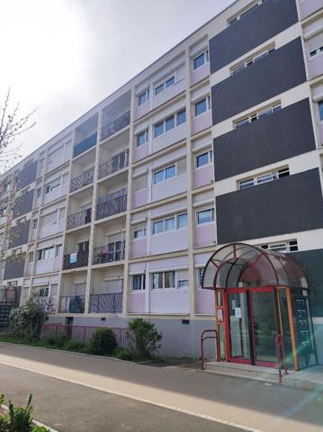 Appartement 4 pièces à vendre Châtellerault - 86100 / Réf: 11719