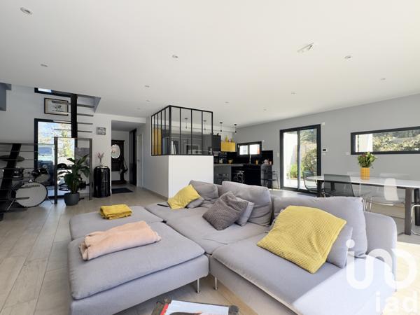 Maison à vendre 7 pièces 165 m² Saint-Aubin-de-Médoc