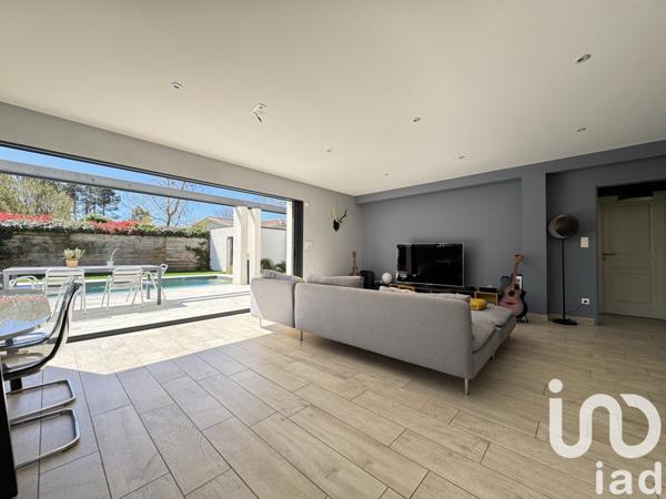 Maison à vendre 7 pièces 165 m² Saint-Aubin-de-Médoc