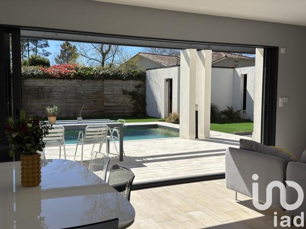 Maison à vendre 7 pièces 165 m² Saint-Aubin-de-Médoc