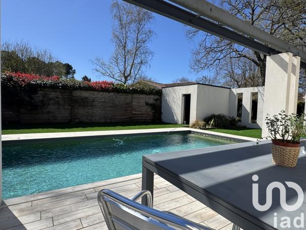Maison à vendre 7 pièces 165 m² Saint-Aubin-de-Médoc