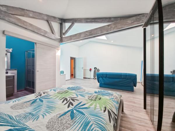Maison
         10 pièces
        - 649 m² Bien prestige
