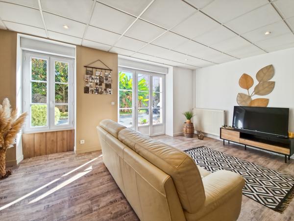 Maison
         10 pièces
        - 649 m² Bien prestige