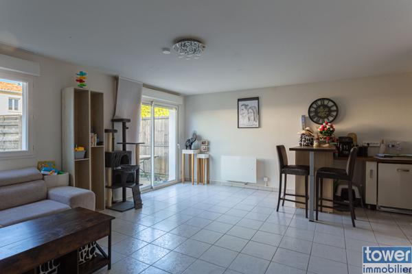 Maison
                                                                                                                                                                                                                                                                                                                        4 pièce(s)                                                                                                                                                                                                          3 chambre(s)                                                                                                                                                                                                          91  m²