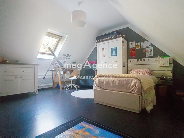 Maison à JOUE-LES-TOURS, 37300 - 6 pièces 158m²