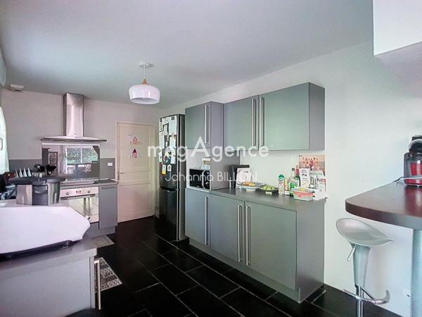 Maison à JOUE-LES-TOURS, 37300 - 6 pièces 158m²