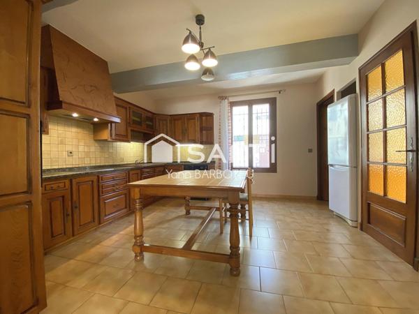 Spacieuse maison de village - extérieur piscinable