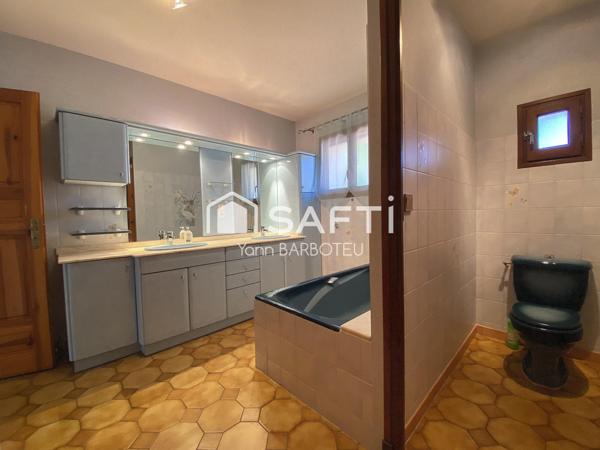 Spacieuse maison de village - extérieur piscinable