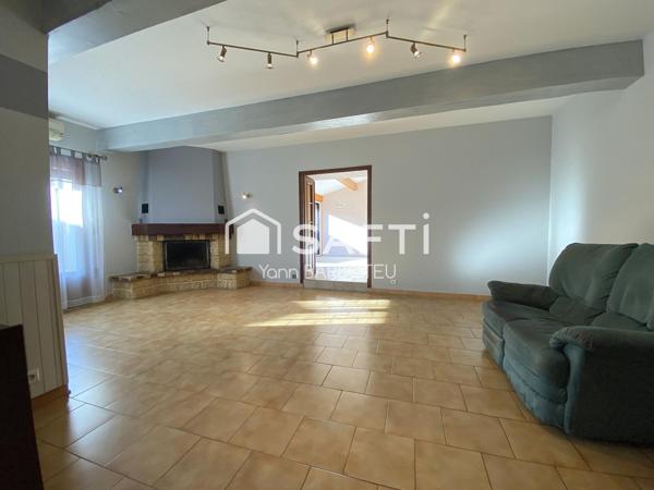 Spacieuse maison de village - extérieur piscinable