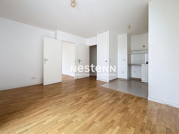 ISSY LES MOULINEAUX - FORT D'ISSY - Appartement 2 pièces avec terrasse