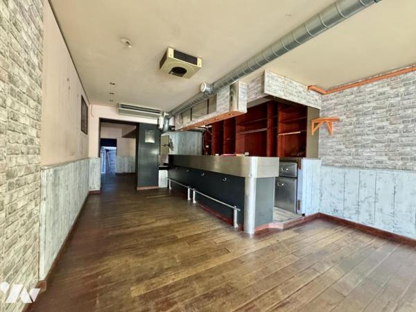  À VENDRE – LOCAL COMMERCIAL – Quartier Saint-Clément – Nantes