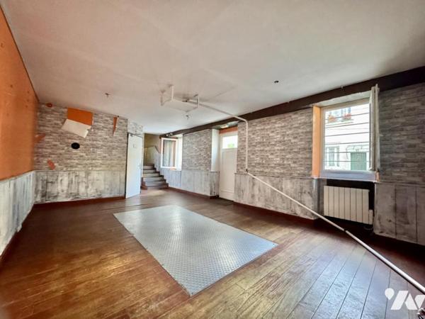  À VENDRE – LOCAL COMMERCIAL – Quartier Saint-Clément – Nantes