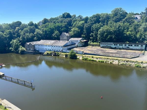 EXCLUSIVITÉ ! SITE IMMOBILIER À FORT POTENTIEL DE RECONVERSION EN BORD DE RIVIÈRE , Mayenne EXCLUSIVITÉ ! SITE IMMOBILIER À FORT POTENTIEL DE RECONVERSION EN BORD DE RIVIÈRE , Mayenne