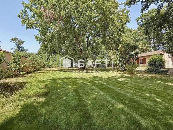 Terrain exceptionnel au calme de 1058m2