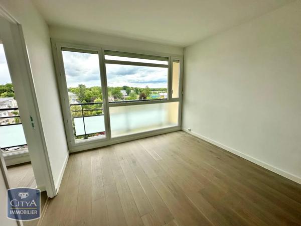 Appartement à louer 4 pièces 72.67m² Mont-Saint-Aignan (76130)
