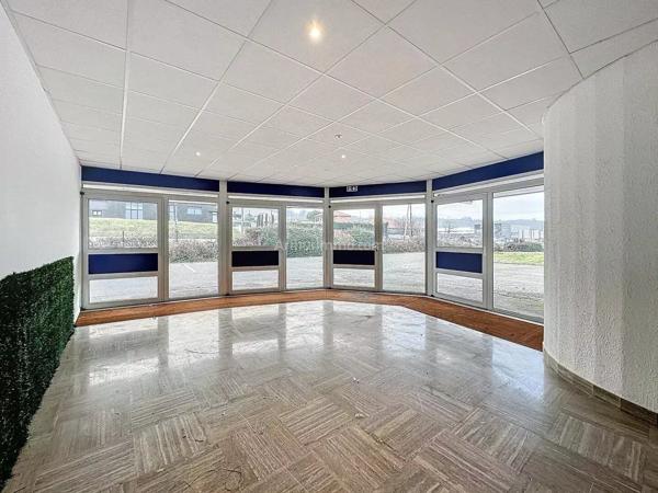 Location Local commercial 1 pièces 245 m2 à Bourgoin-Jallieu