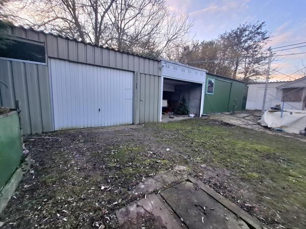 À vendre - Maison individuelle, 3 pièces située à René (72260)