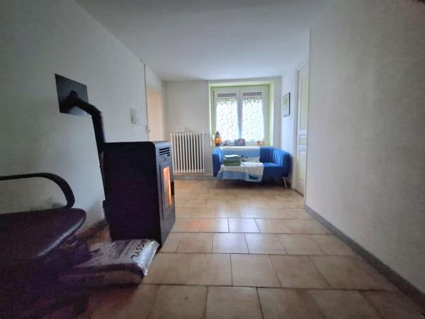 À vendre - Maison individuelle, 3 pièces située à René (72260)