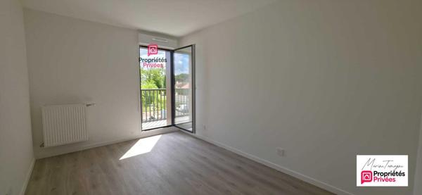 Appartement  avec balcon, garage + parking , Quartier des Sablons