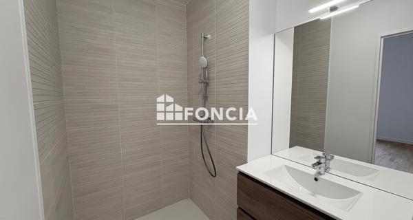 Location Studio 31.7 m² - Bourg-en-bresse 01000