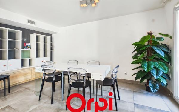 Maison à vendre    5 pièces • 133 m2 Bandol