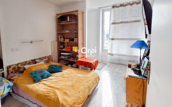 Maison à vendre    7 pièces •  Montluçon