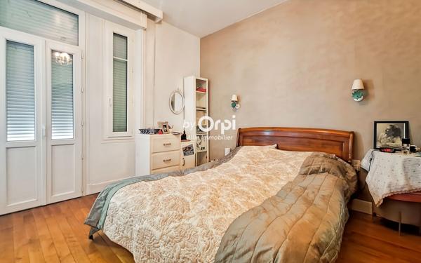 Maison à vendre    7 pièces •  Montluçon