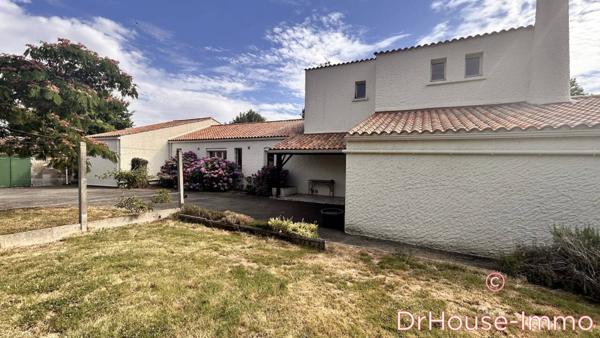 Maison à vendre 13 pièces de 275 m²
