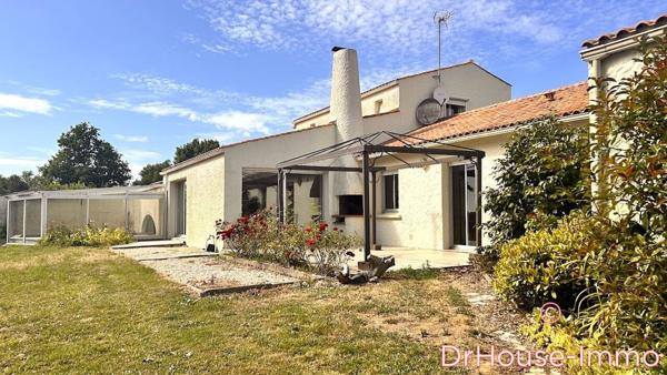 Maison à vendre 13 pièces de 275 m²
