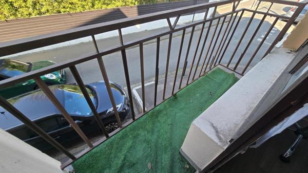 Studio avec balcon au centre de Caudéran