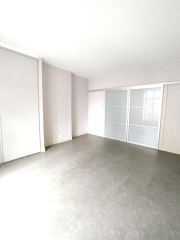 T2 DE 54 m² EN CENTRE VILLE , Limoges