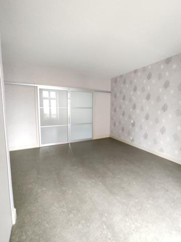 T2 DE 54 m² EN CENTRE VILLE , Limoges