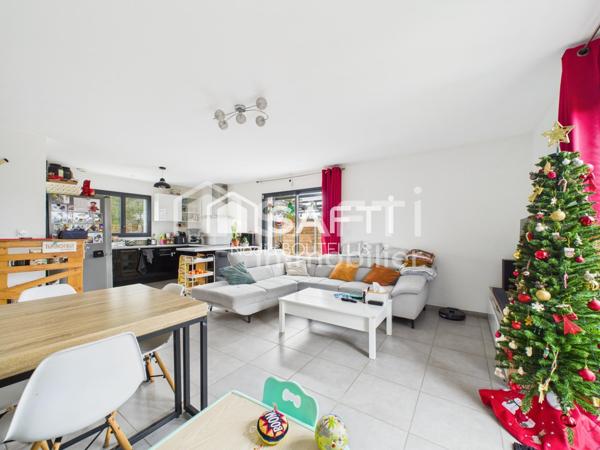 Trés belle maison de plain-pied au calme.