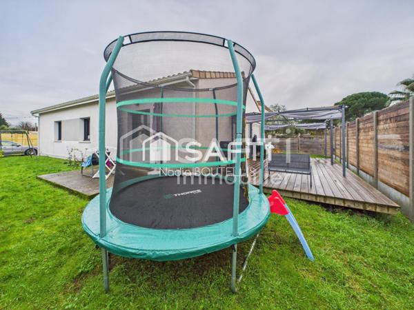 Trés belle maison de plain-pied au calme.