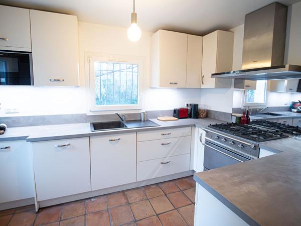 Villa La Roquette Sur Siagne/ Cannes La Bocca -  4 pièce(s) 115 m² - piscine -  1100m² de terrain