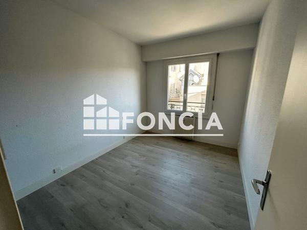 Location Appartement 3 pièces 66.85 m² - - Nimes Cedex 30000