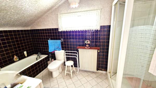 MAISON TRADITIONNEL PROCHE DES COMMODITES