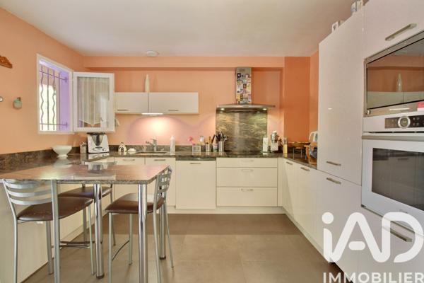 Maison à vendre 6 pièces 137 m² Cadolive