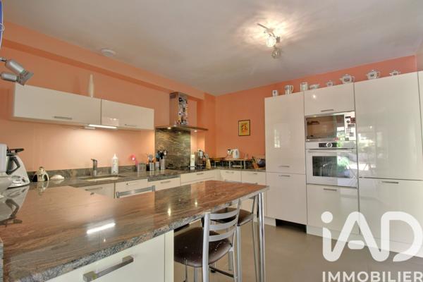 Maison à vendre 6 pièces 137 m² Cadolive