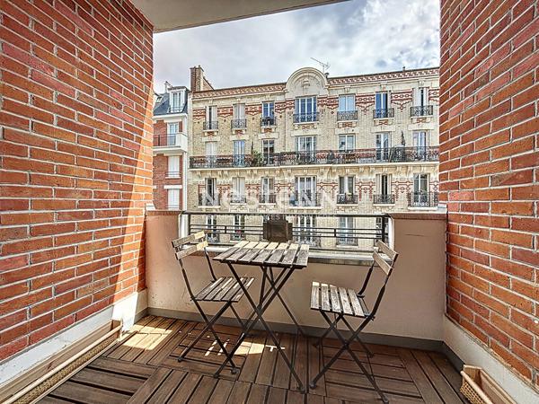 ISSY LES MOULINEAUX - CENTRE VILLE - MEUBLÉ - Appartement 2/3 pièces de 53 m² avec balcon